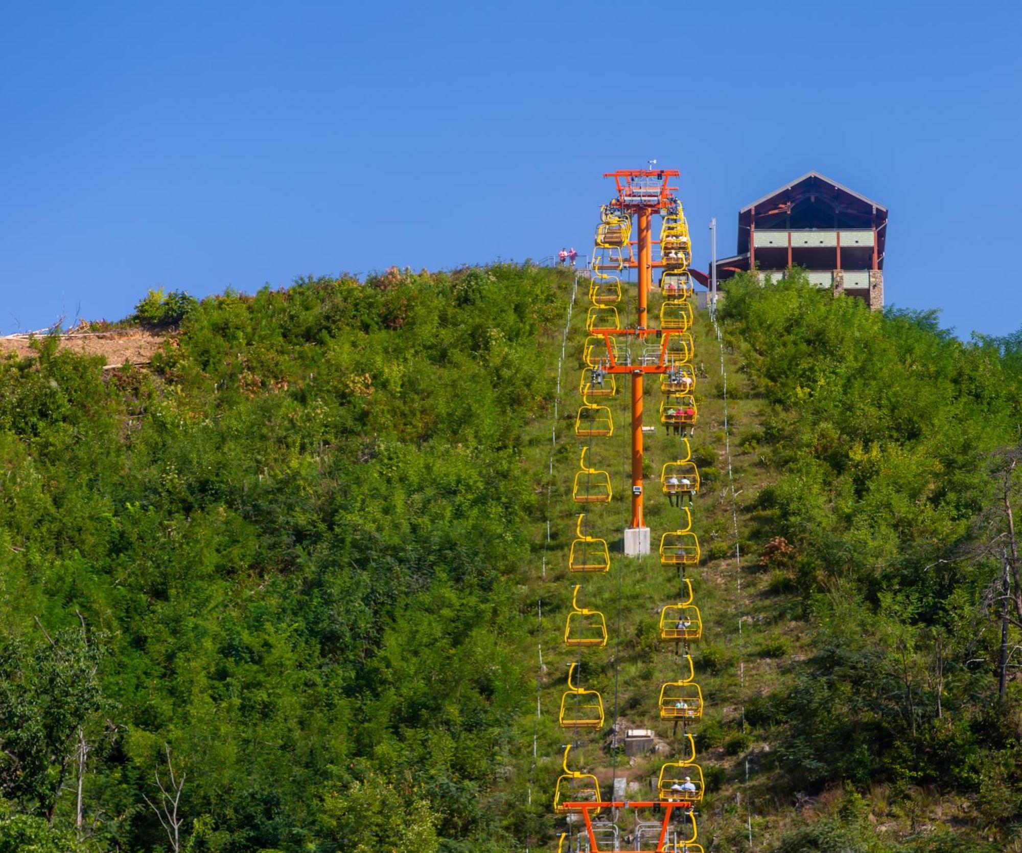 Majestic Splash- 8 Bedroom, Indoor Pool, Hot Tub, 1089 Free Tickets Each Paid Day, Dollywood Sevierville Exterior photo